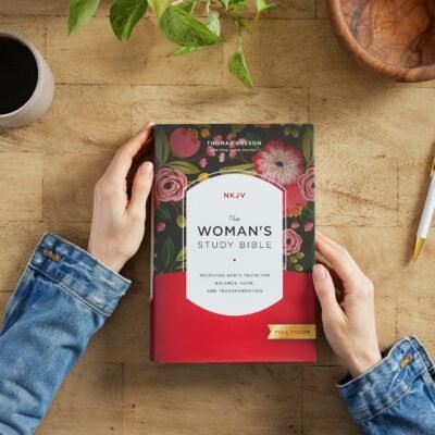 NKJV, The Woman's Study Bible, Hardcover, Red Letter, Full-Color Edition: Receiving God's Truth for Balance, Hope, and Transformation